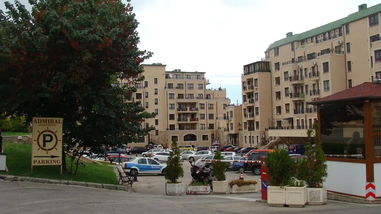 Admiral Apartments Golden Sands