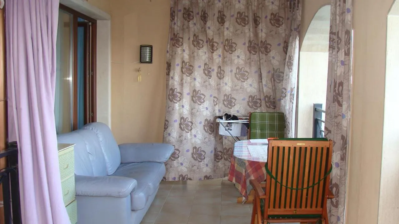 Admiral Apartments Golden Sands